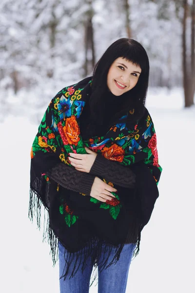 Young Beautiful Brunette Girl Sweater Winter Snowy Forest — Stock Photo, Image