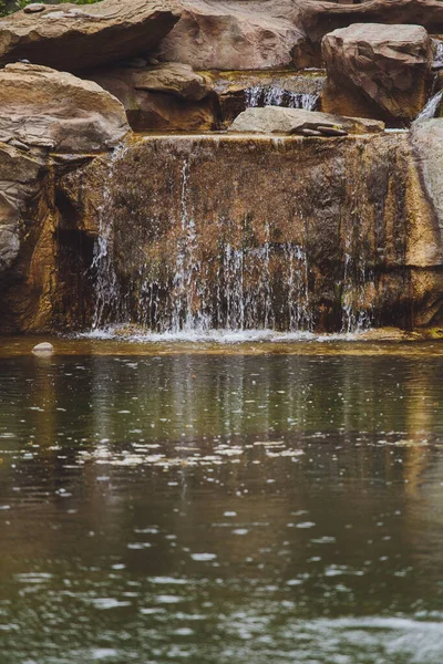 Bela Cachoeira Close Natureza Das Pedras — Fotografia de Stock