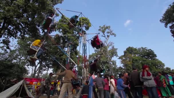 Mirka Nepál Ledna 2014 Tradiční Kolotoč Výstaviště Maggy Festivalu Bardií — Stock video