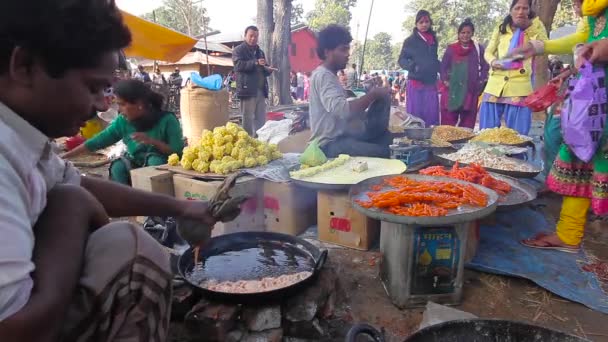 Bardia Nepal January 2014 Preparing Local Food Fairground Maggy Festival — Stock Video