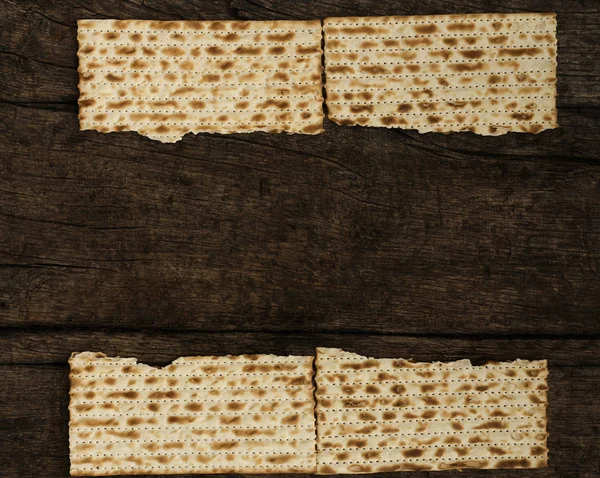 Vier Stukken Van Matzah Matza Een Vintage Hout Achtergrond Met — Stockfoto