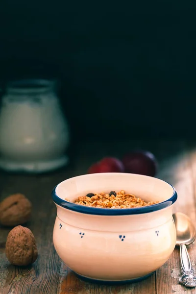 Bowl Granola Muesli Jar Milk Plain Yogurt Spoon Vintage Wood — Stock Photo, Image