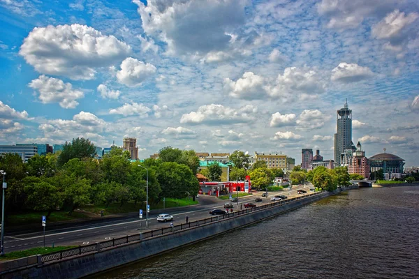 Molo della capitale russa . — Foto Stock