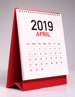 Nisan 2019 için basit Masa Takvimi