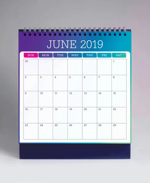 Απλό Επιτραπέζιο Ημερολόγιο Για Ιουνίου 2019 — Φωτογραφία Αρχείου