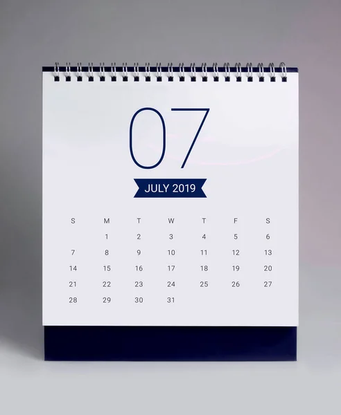 Einfacher Schreibtischkalender Für Juli 2019 — Stockfoto