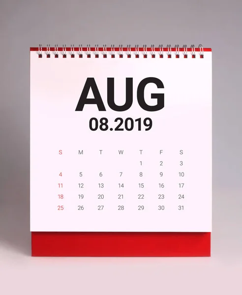 Einfacher Schreibtischkalender Für August 2019 — Stockfoto
