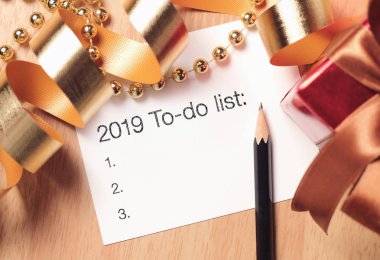 Altın dekorasyon ve şerit ile listesi 2019 gol. Dileriz bir merak, barış dolu yıllar ve anlamı.