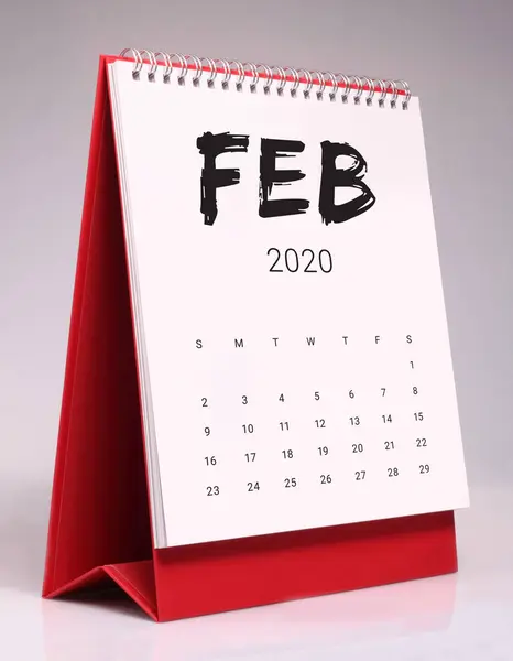 Einfacher Schreibtischkalender 2020 - Februar — Stockfoto