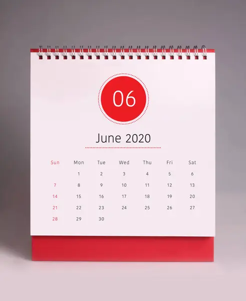 简单的桌面日历 2020 - 6 月 — 图库照片