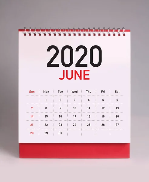 简单的桌面日历 2020 - 6 月 — 图库照片