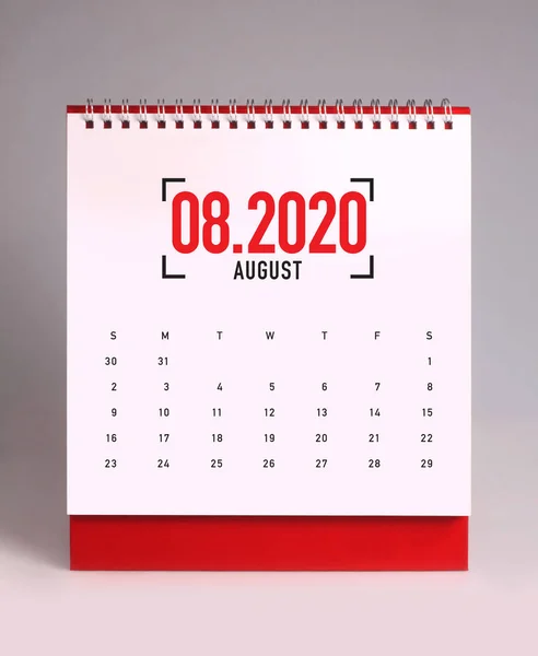 Eenvoudige bureaukalender 2020-augustus — Stockfoto