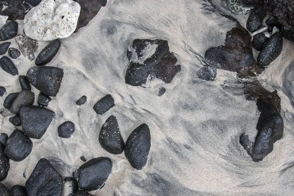 Piasek Kamienie Tropikalna Plaża Ocean Fale Liberty Island Raj Raj — Zdjęcie stockowe