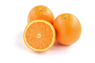 Beyaz arkaplanda turuncu izole edilmiş.