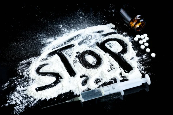 Наркотики Шприц Таблетки Напис Стоп Концепція Зупинки Наркоманії — стокове фото