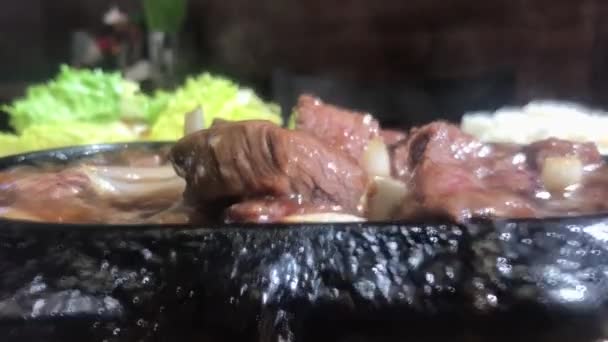 Ασιατικές Ανακινείται Βοείου Κρέατος Κινηματογράφηση Πρώτο Πλάνο — Αρχείο Βίντεο