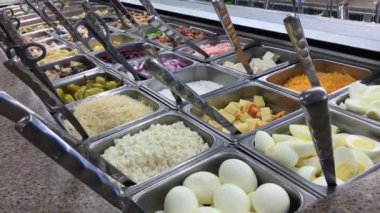 çeşitli bitkisel gıdalar, sebzeler