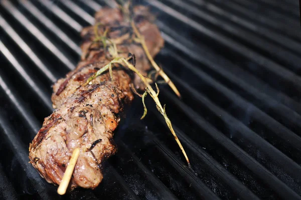 Šťavnaté Maso Špejle Barbecue — Stock fotografie