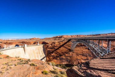 Glen Canyon Barajı Powell Köprüsü