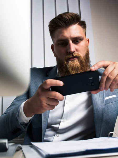 Office gece geç saatlerde iş işadamı