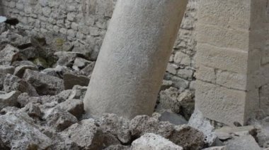 Eski yıkık kilise. Ürpertici Harabeleri