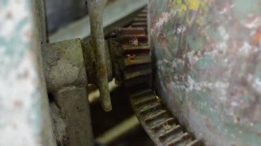 Eski Paslı ve kirli Çimento Mikseri'nin yakın çekim