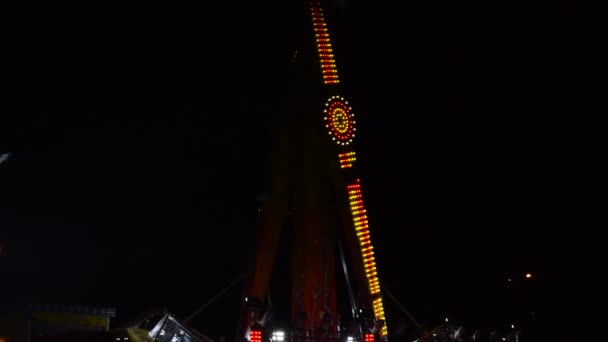 Parque Atracciones Paseo Por Noche — Vídeos de Stock