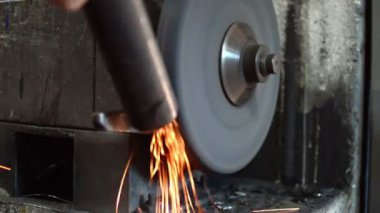 Kıvılcımlı Öğütücü Taş