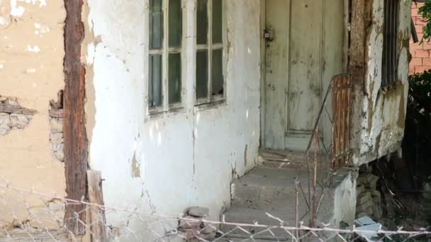 Entrada Antigua Casa Ruinas — Vídeo de stock