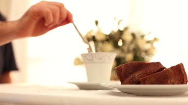 çay kahve kek saati kafe ile