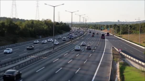 Zeitraffer-Autoverkehr, Cekmekoy Avenue in Istanbul — Stockvideo