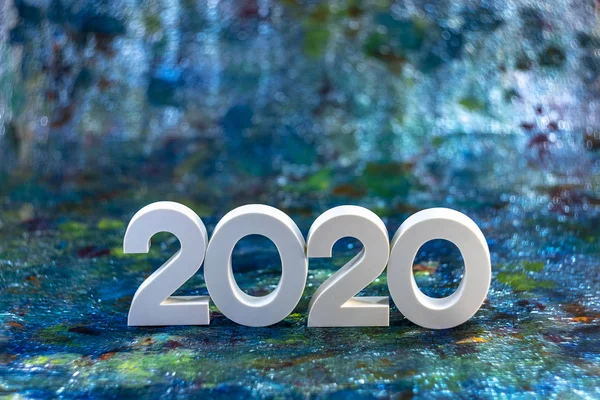 Yeni Yıl kartı için renkli pitoresk arka plan üzerinde numaraları 