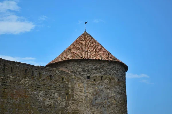 Tetto Piastrellato Della Vecchia Torre — Foto Stock