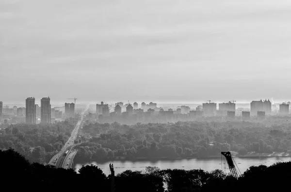 Staden Morgondimman Smog City Panorama Svart Och Vitt — Stockfoto