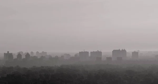 City Skyline Smog — Stock Photo, Image