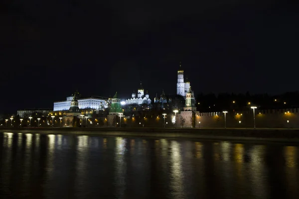 Gece görünümü Moskova Nehri, Rusya, Moskova ve Kremlin