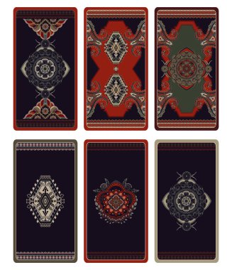 Tarot için renkli vektör tasarımı, iskambil kağıtları, poker kartları, ters taraf. Geometrik süs deseni, arka plan. Merkezi süs ile soyut dikdörtgen şablon