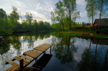 Sabah manzara nehir Klyazma bakan. Moskova Bölgesi. Rusya.