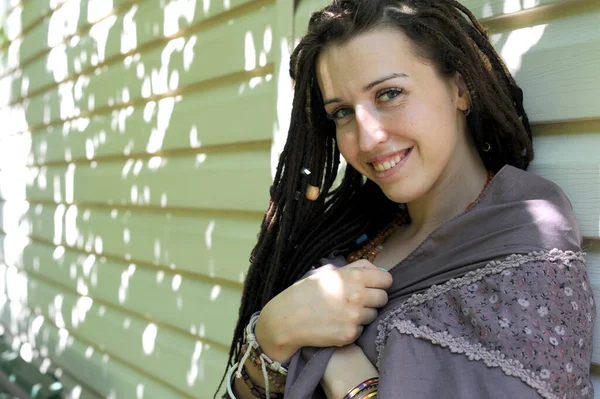Smiling Happy Young Woman Dreadlocks Outdoor Prtrait Her Home — Stock Photo, Image