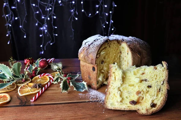 geleneksel İtalyan noel cupcake panettone