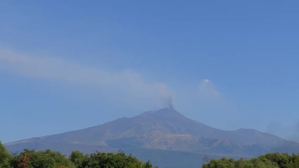 Италия Сицилия Действующий Вулкан Этна Июля 2019 Года Вид Издалека — стоковое видео