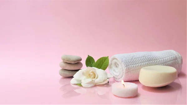 Spa Setting Spa Achtergrond Compositie Met Witte Gardenia Bloem Roze — Stockfoto