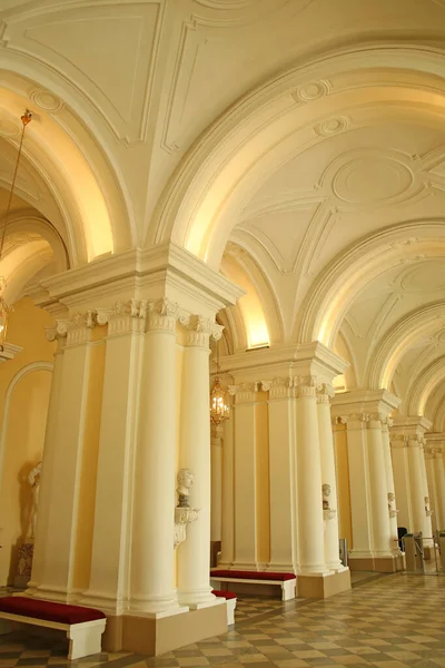 Beautiful Cream Coloured Entrance Hall Arches State Hermitage Museum Petersburg — Stock Photo, Image