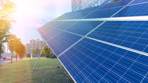 Painéis Solares Edifícios Urbanos — Fotografia de Stock