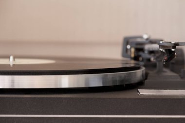 Vinil disk oyuncu konsepti vintage ses yakın çekim