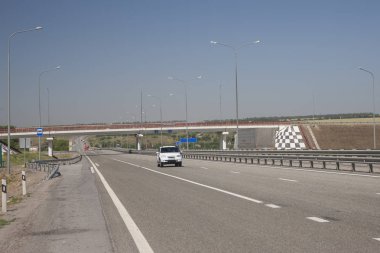 Sen-ebilmek görmek arabalar A modern karayolu, hareketli uzaktan modern karayolu donatılmış güvenlik kavramı uygun olarak