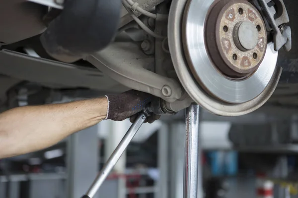 People Repair Car Use Wrench Screwdriver Work Safe Confident Driving — Stock Photo, Image