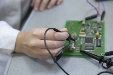 Labaratuar donanımları bilimsel deneyler için. Endüstriyel arka plan. Yakın çekim