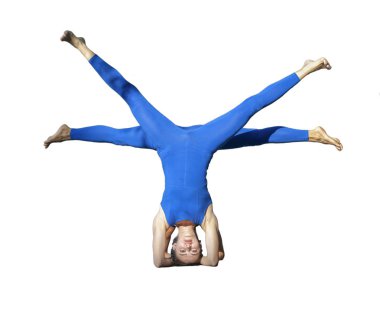 Pratik yoga iki güzel genç kadın. Sınıflar parkta sakinlik tutulur ve sakin ol, mutluluk izole görüntü