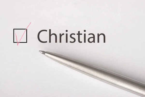 Christian Checkbox Metal Kalem Ile Beyaz Kağıt Üzerinde Bir Onay — Stok fotoğraf